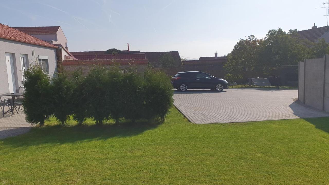 Apartament U Marty S Terasou Šakvice
